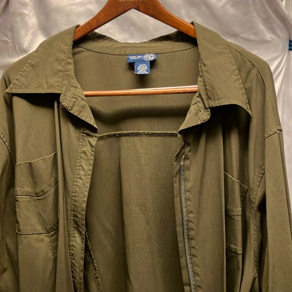 Venezia Jeans Clothing Co. Heavy Duty, Zippered, Pleated Men’s Shirt